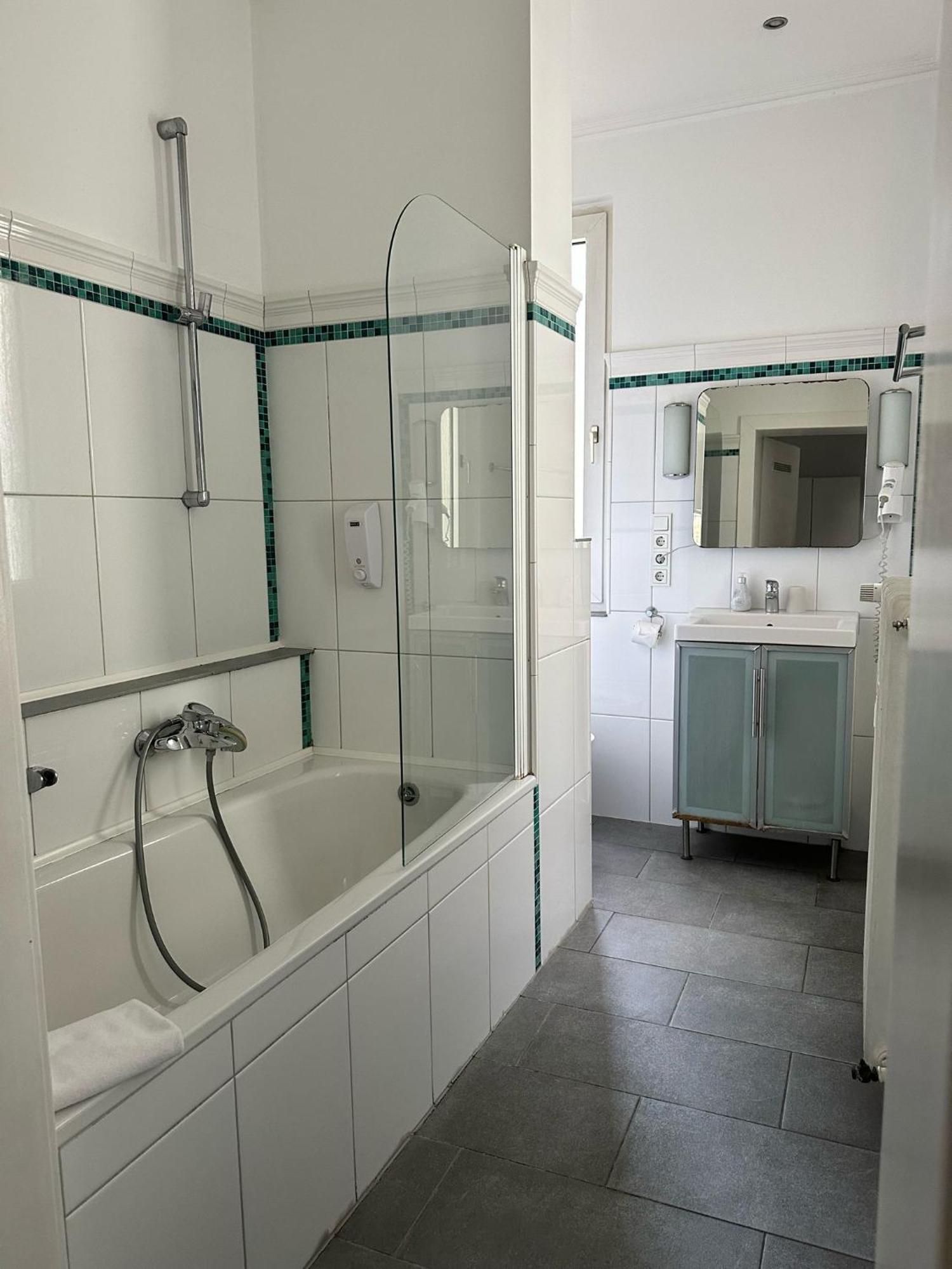 Dreams Duesseldorf Hotel Ngoại thất bức ảnh